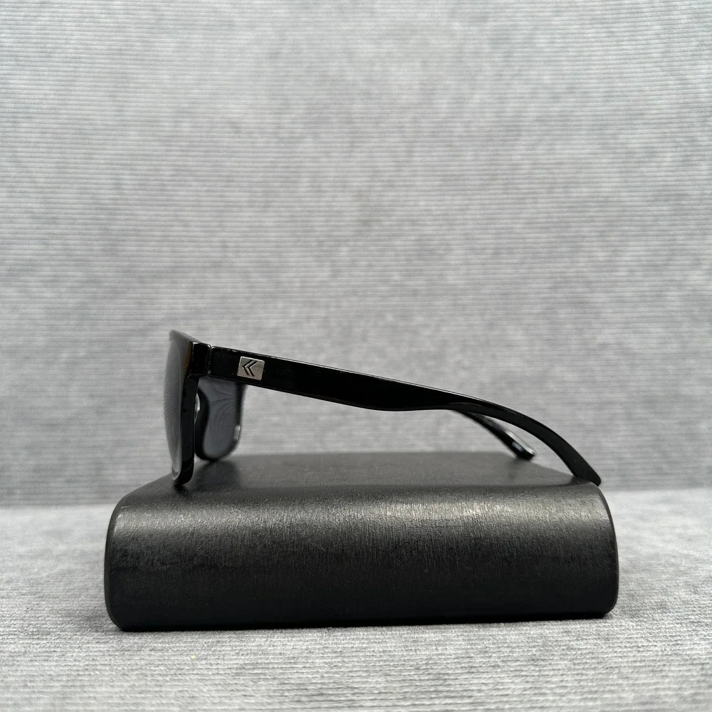 KREEDOM Region Sunglasses Black Plastic Frame Dark Tinted Lenses Logo Detail Y2k